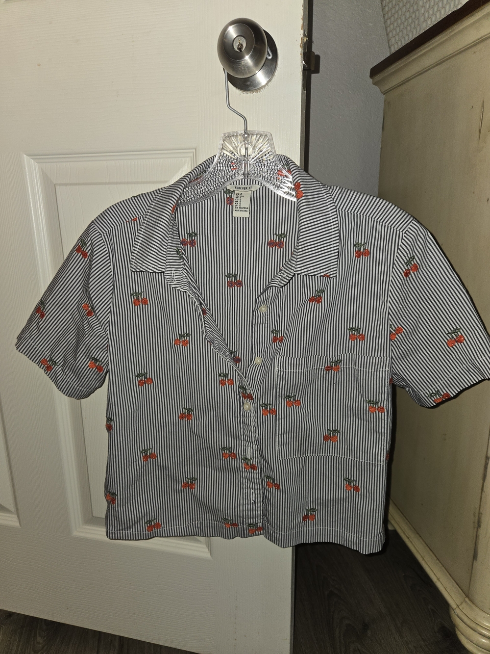 Forever 21 Cherry Print Striped Cropped Button Up Shirt Size Small
